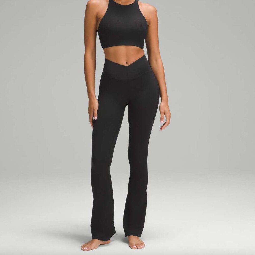 Lululemon Align V-Waist Mini Flare Leggings l GREAT NEVER WORN l Black • Size 6